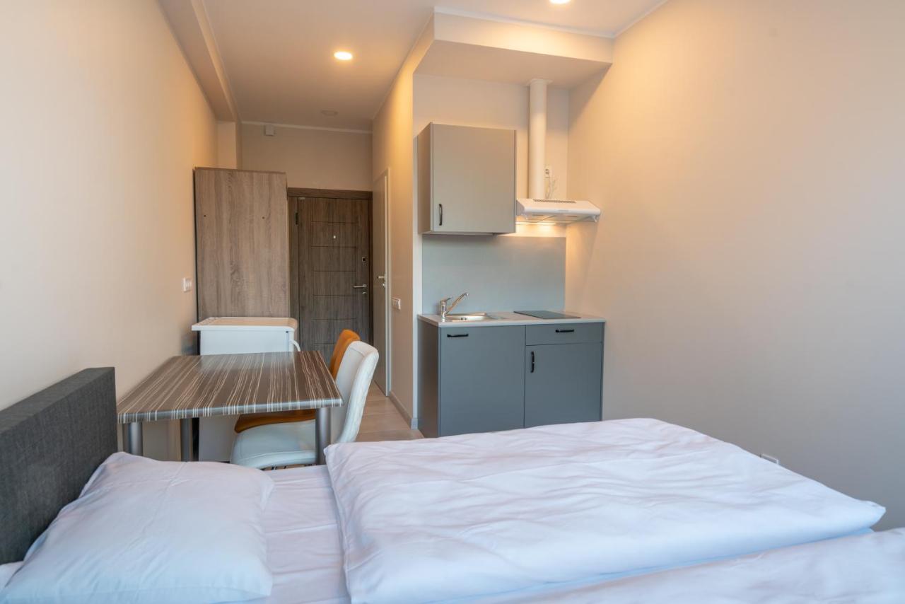 Centra Expresis Apartment Riga Exterior photo